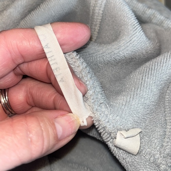 Athleta terricloth like interior heather grey cowl neck / hoodie size small - Picture 11 of 11